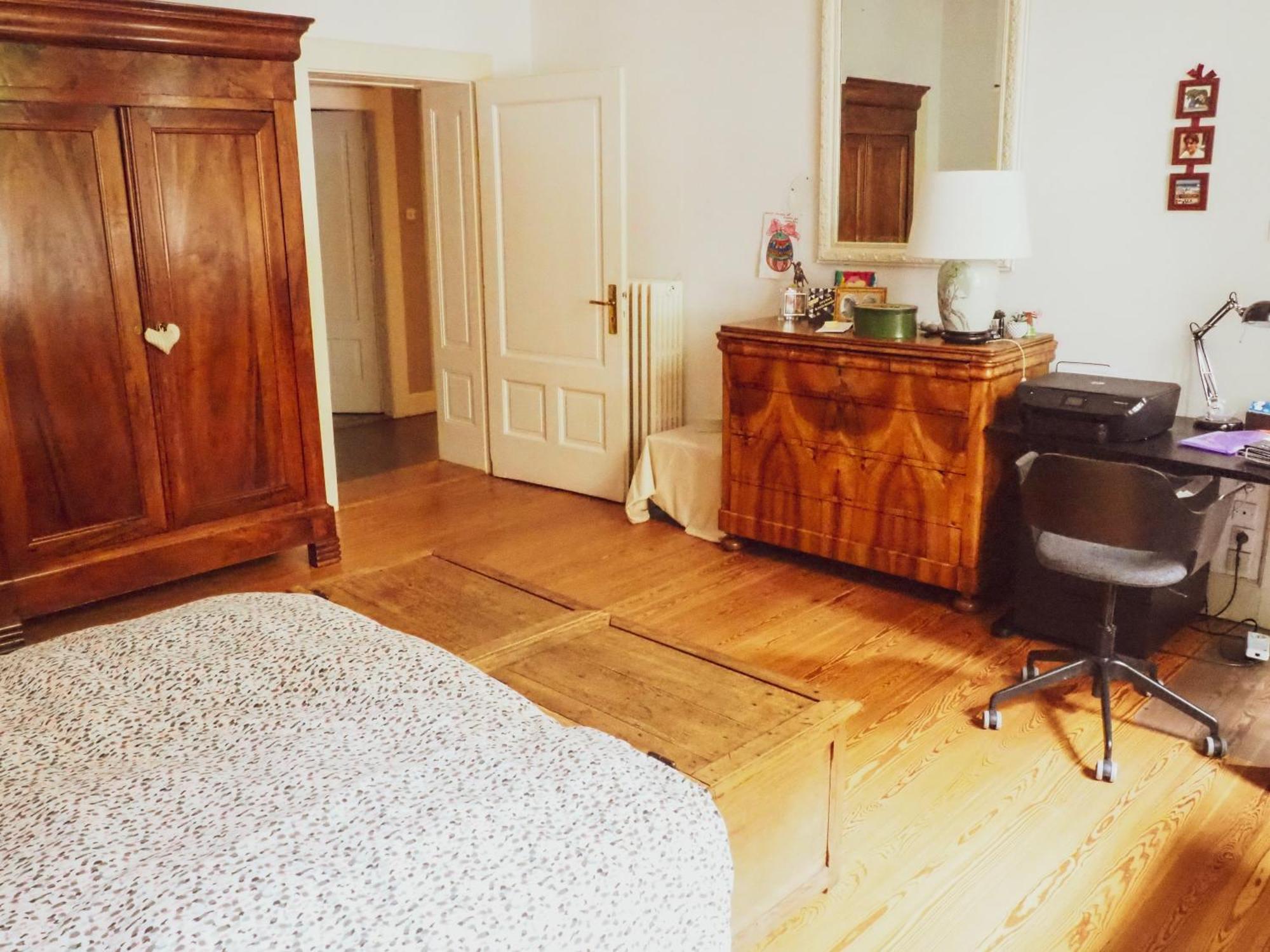 De Standing 200m² Apartment *